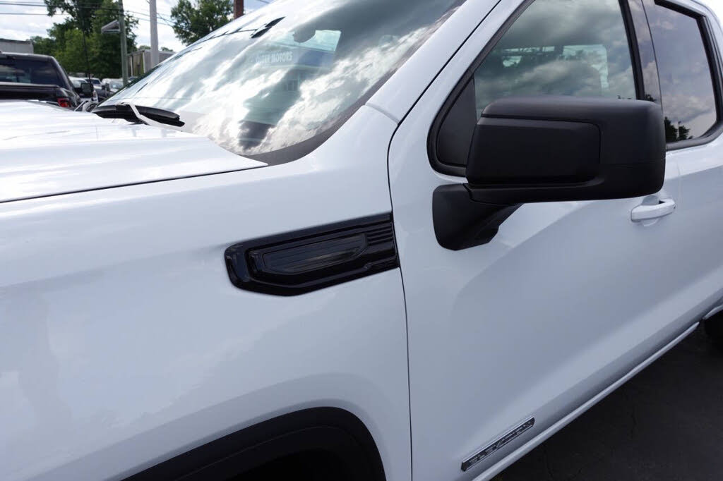 Photo 8 of this GMC Sierra 1500