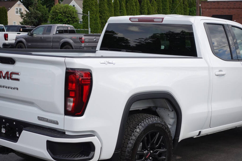 Photo 12 of this GMC Sierra 1500