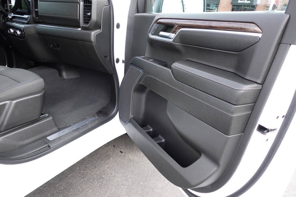 Photo 30 of this GMC Sierra 1500
