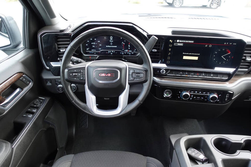 Photo 37 of this GMC Sierra 1500