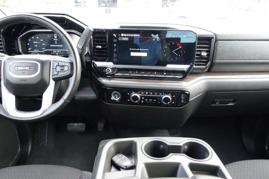 Photo 39 of this GMC Sierra 1500