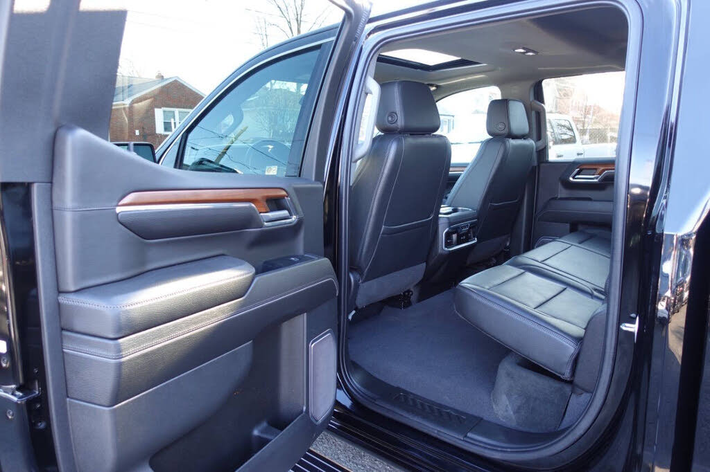 Photo 22 of this GMC Sierra 1500