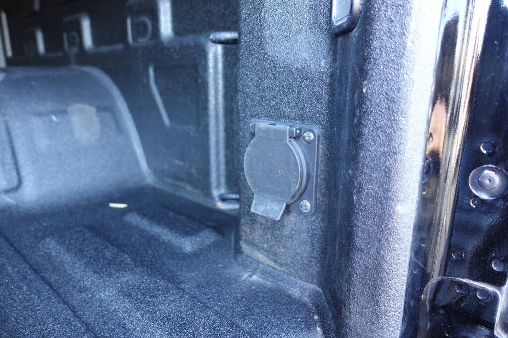 Photo 28 of this GMC Sierra 1500