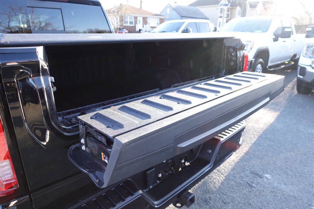 Photo 29 of this GMC Sierra 1500