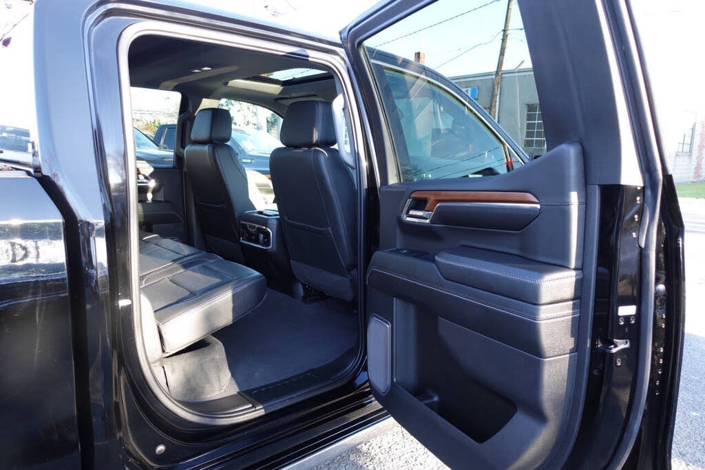 Photo 32 of this GMC Sierra 1500