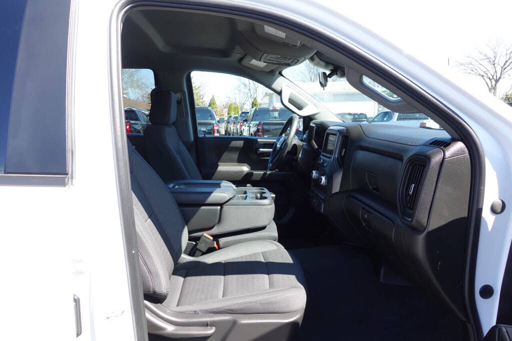 Photo 37 of this GMC Sierra 1500