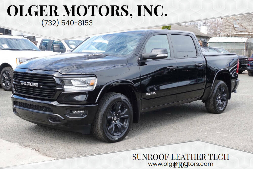 Diamond Black Crystal Pearlcoat 2022 RAM 1500 Laramie Crew Cab 4WD Pickup Truck Four-Wheel Drive 8-Speed Automatic