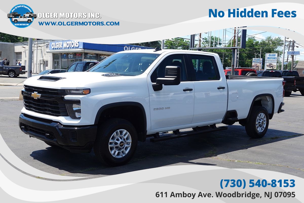 Summit White 2025 Chevrolet Silverado 2500HD Work Truck Crew Cab 4WD Pickup Truck Four-Wheel Drive Automatic