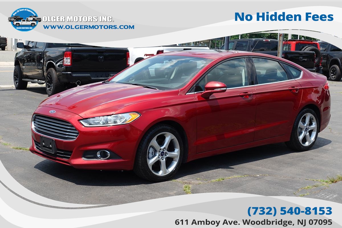 2015 Ford Fusion SE FWD's photo