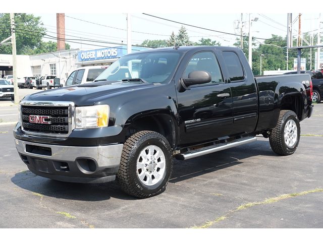Onyx Black 2011 GMC Sierra 2500HD Pickup Truck Four-Wheel Drive Automatic