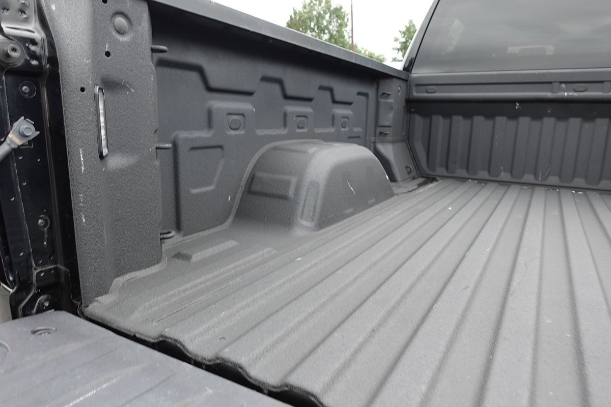 Photo 25 of this GMC Sierra 1500