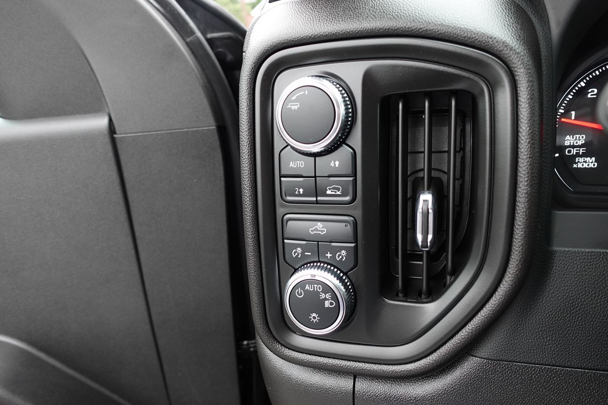 Photo 53 of this GMC Sierra 1500