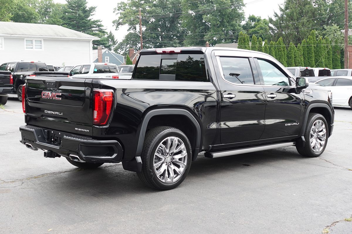 Photo 3 of this GMC Sierra 1500
