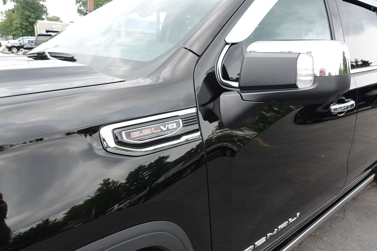 Photo 7 of this GMC Sierra 1500