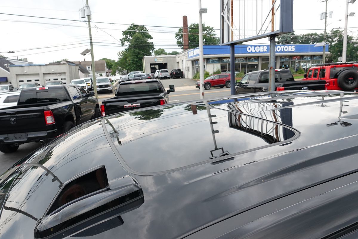 Photo 9 of this GMC Sierra 1500