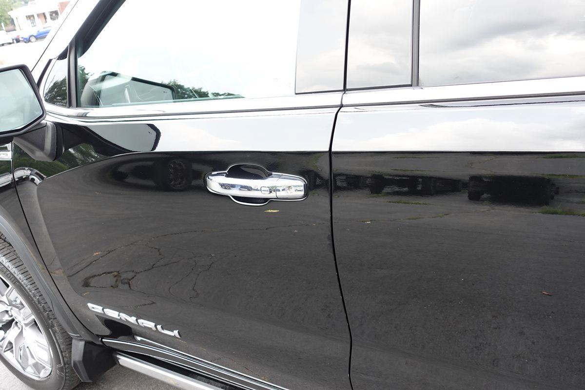 Photo 17 of this GMC Sierra 1500