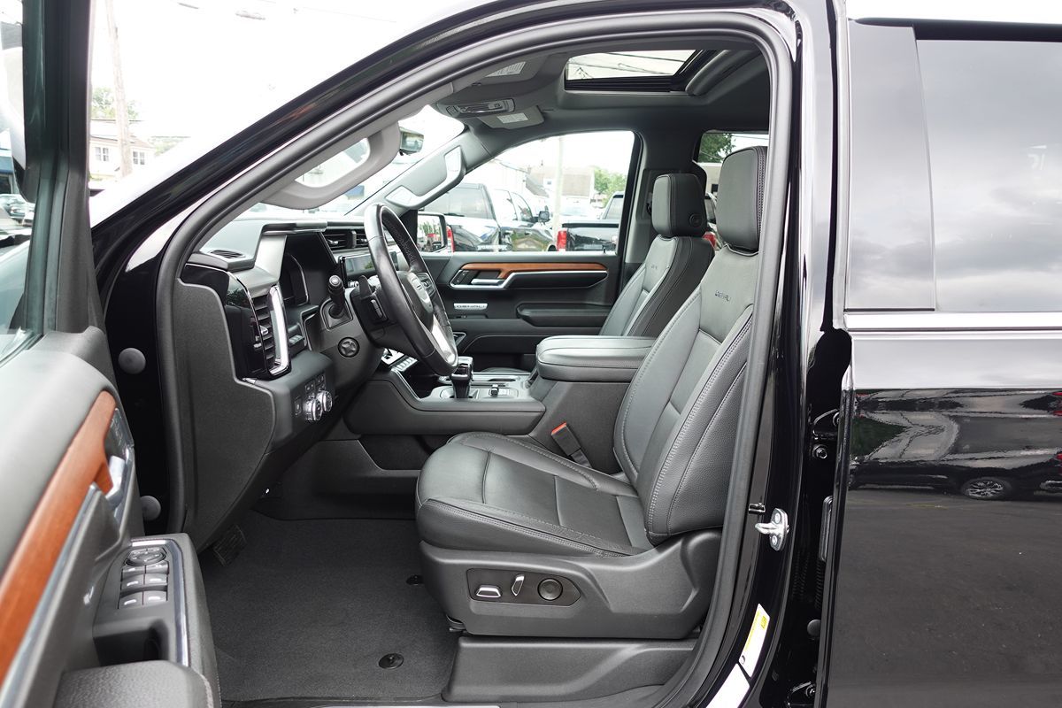 Photo 20 of this GMC Sierra 1500