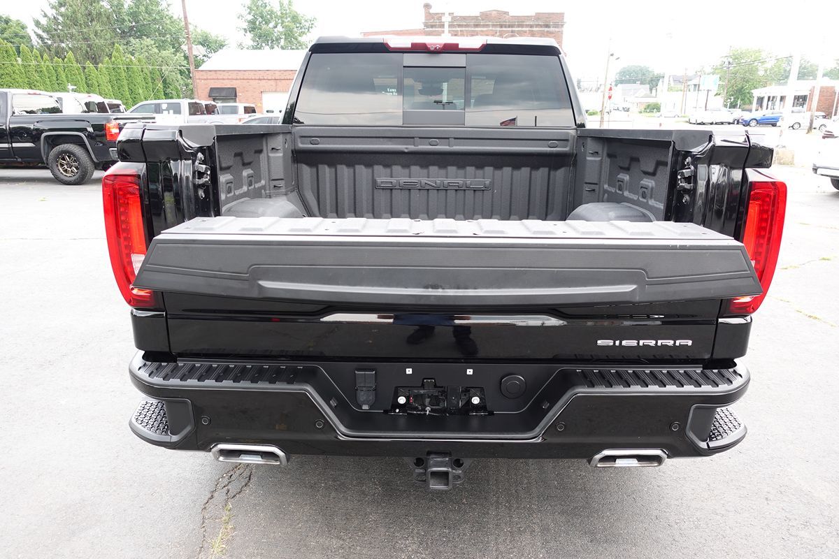Photo 33 of this GMC Sierra 1500