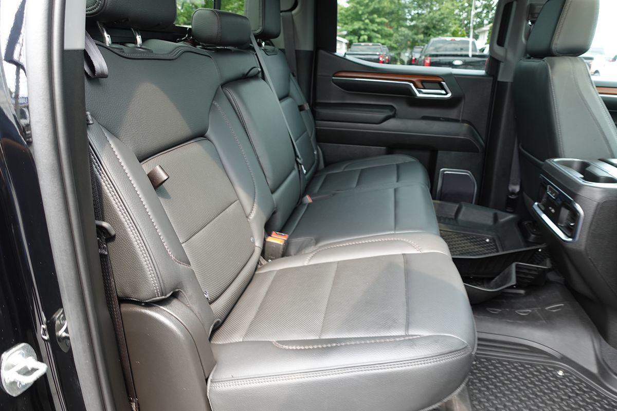 Photo 41 of this GMC Sierra 1500
