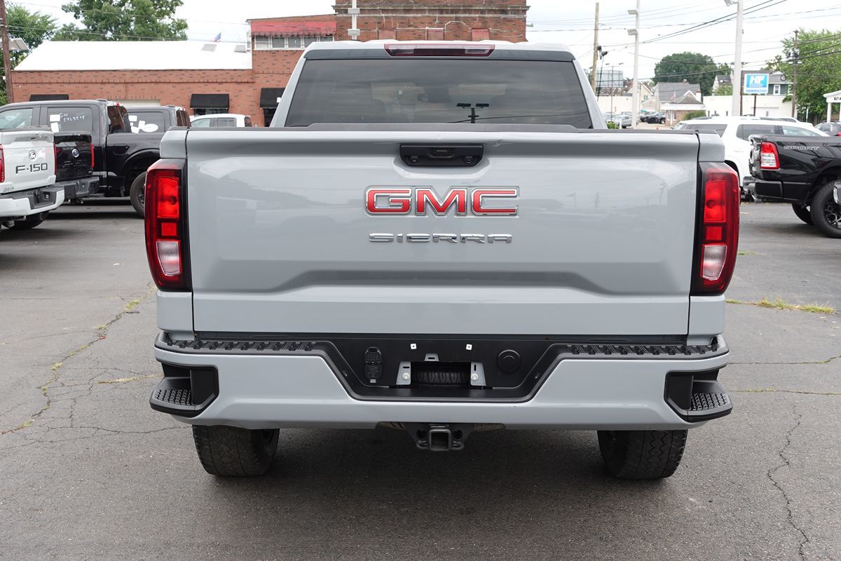 Photo 8 of this GMC Sierra 1500