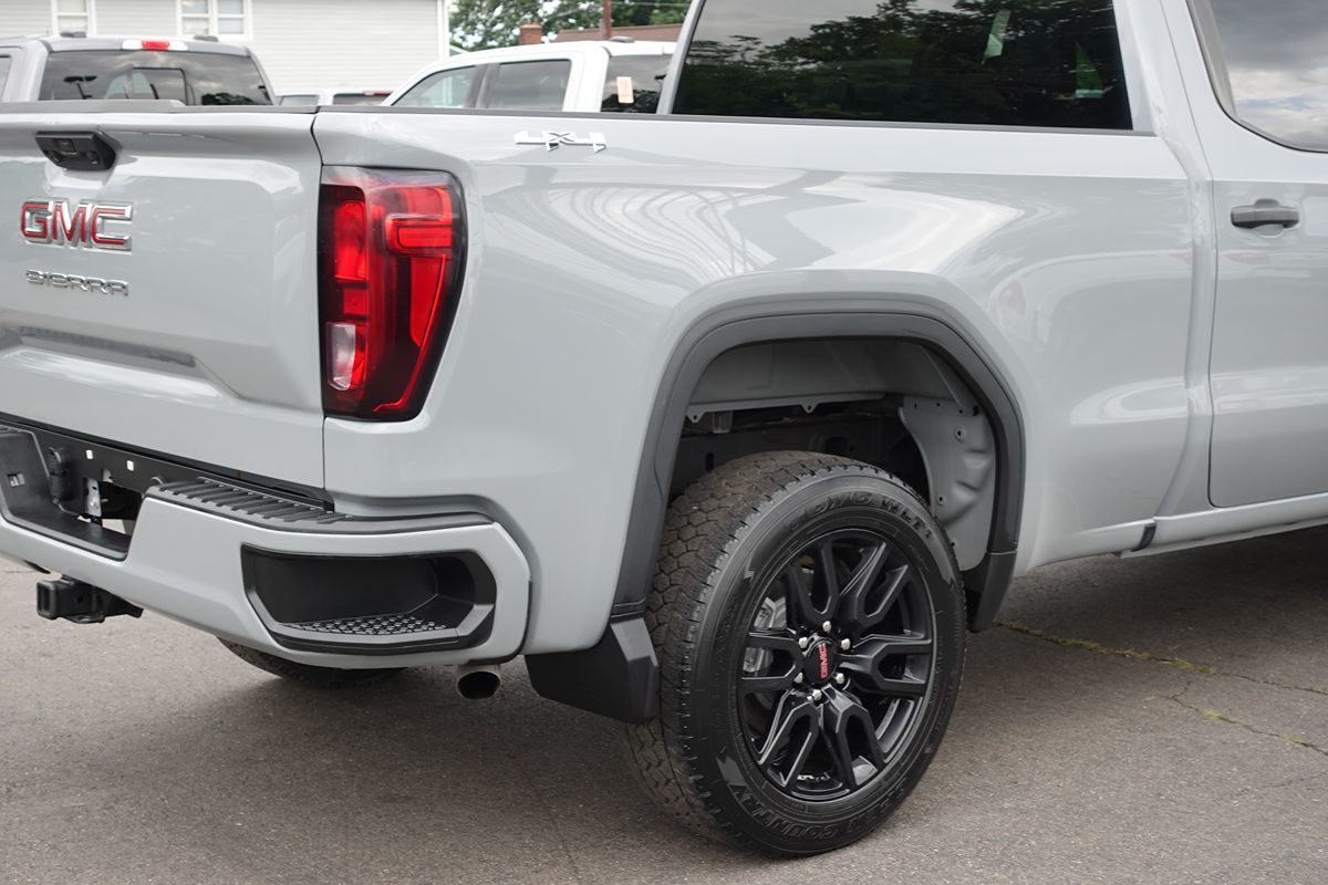 Photo 10 of this GMC Sierra 1500
