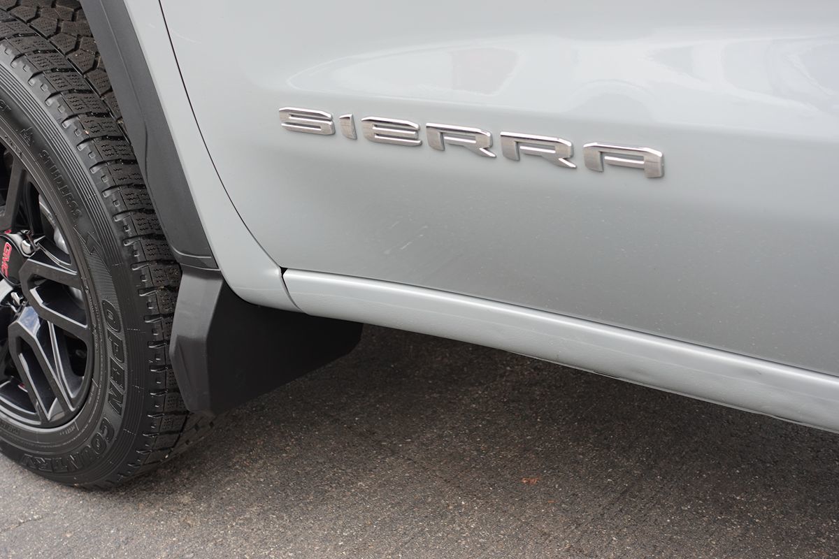Photo 12 of this GMC Sierra 1500