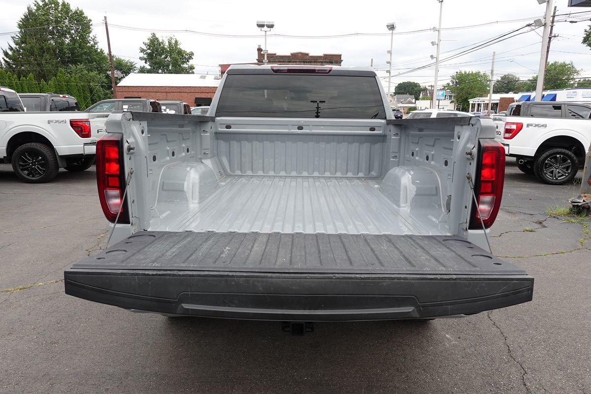 Photo 24 of this GMC Sierra 1500