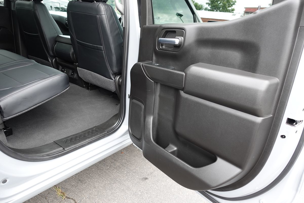 Photo 26 of this GMC Sierra 1500