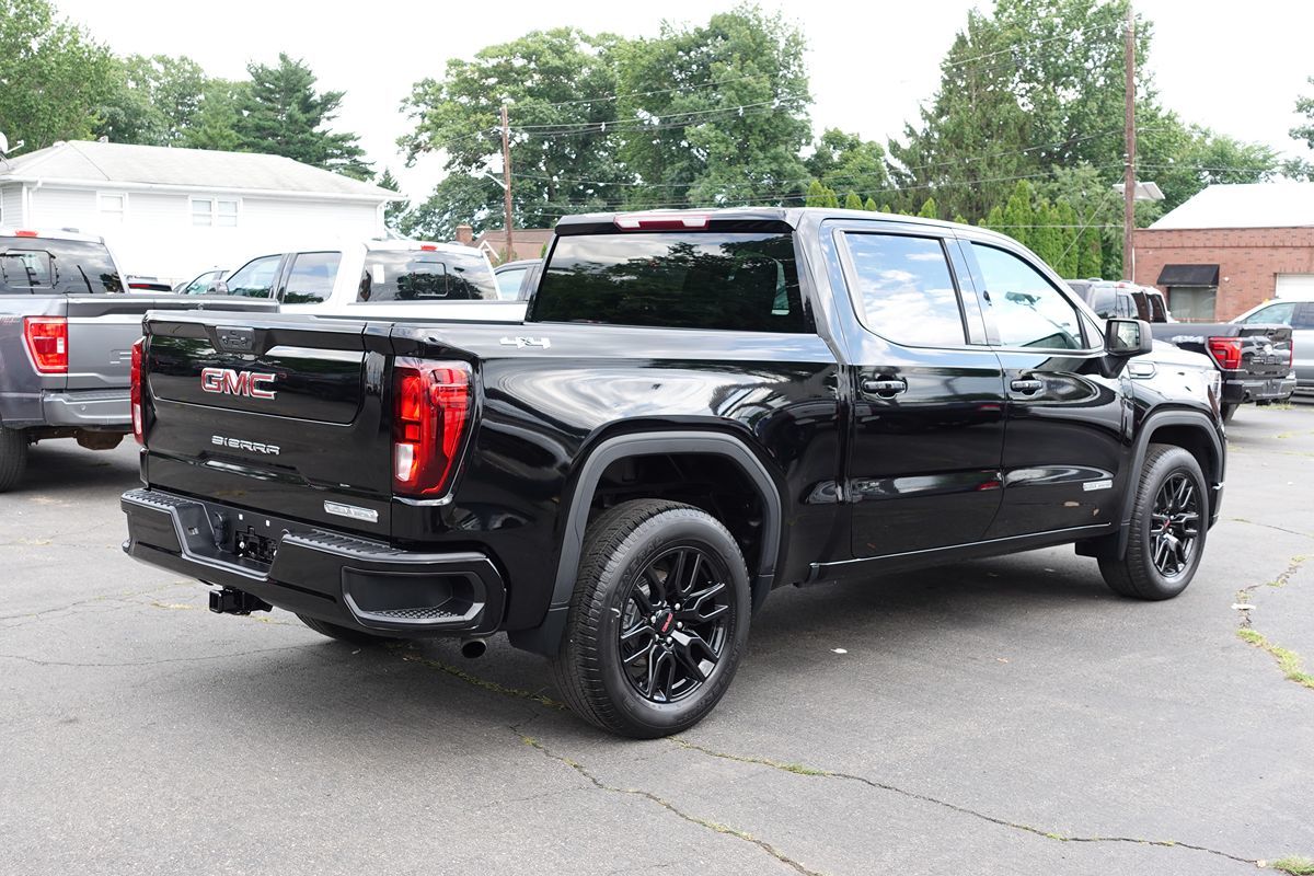 Photo 3 of this GMC Sierra 1500