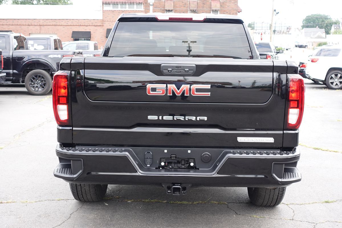 Photo 8 of this GMC Sierra 1500