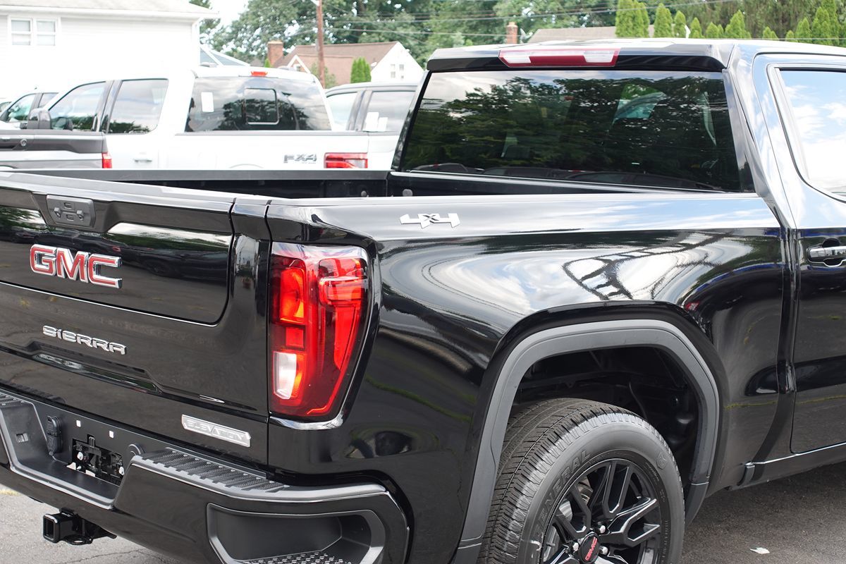 Photo 11 of this GMC Sierra 1500