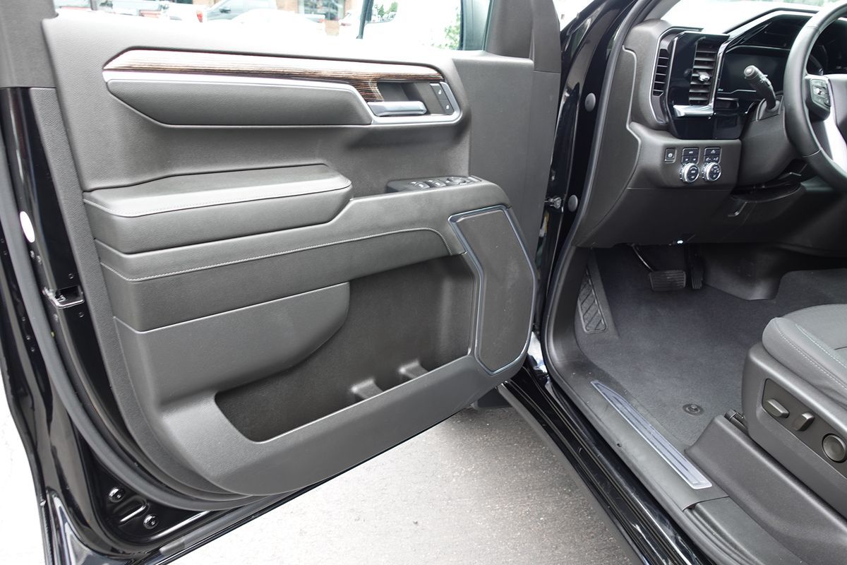Photo 15 of this GMC Sierra 1500