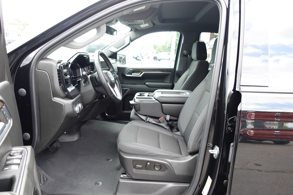 Photo 17 of this GMC Sierra 1500