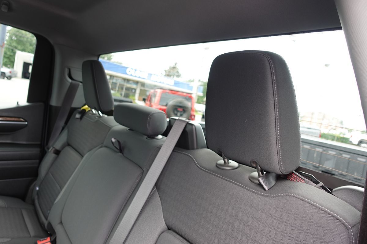 Photo 23 of this GMC Sierra 1500