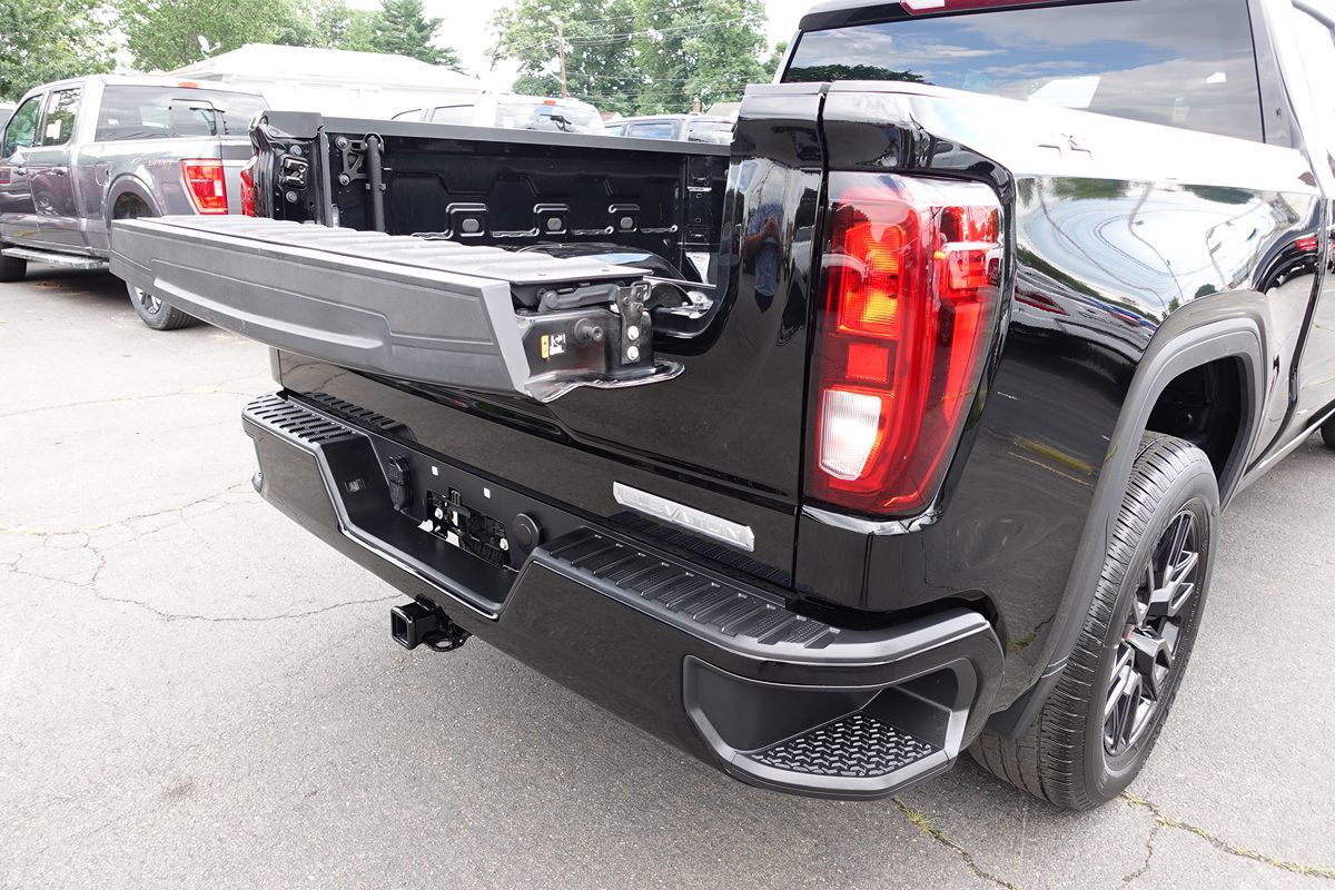 Photo 25 of this GMC Sierra 1500