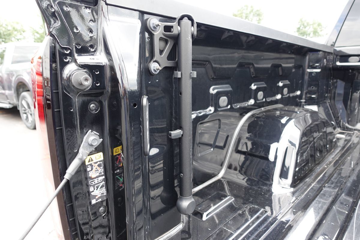 Photo 26 of this GMC Sierra 1500