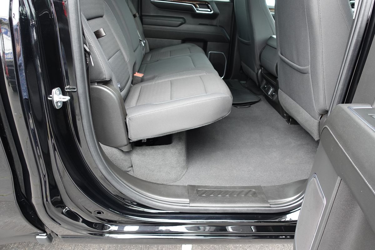 Photo 30 of this GMC Sierra 1500