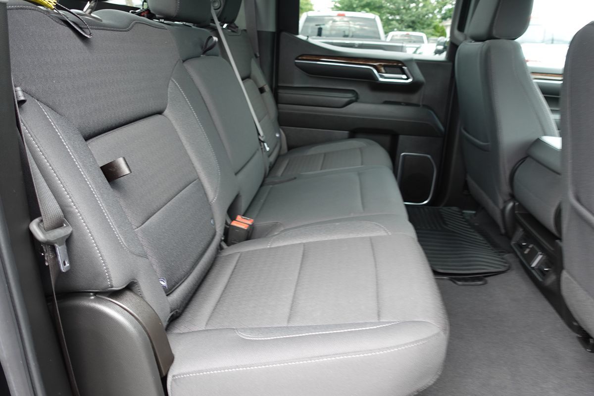 Photo 31 of this GMC Sierra 1500
