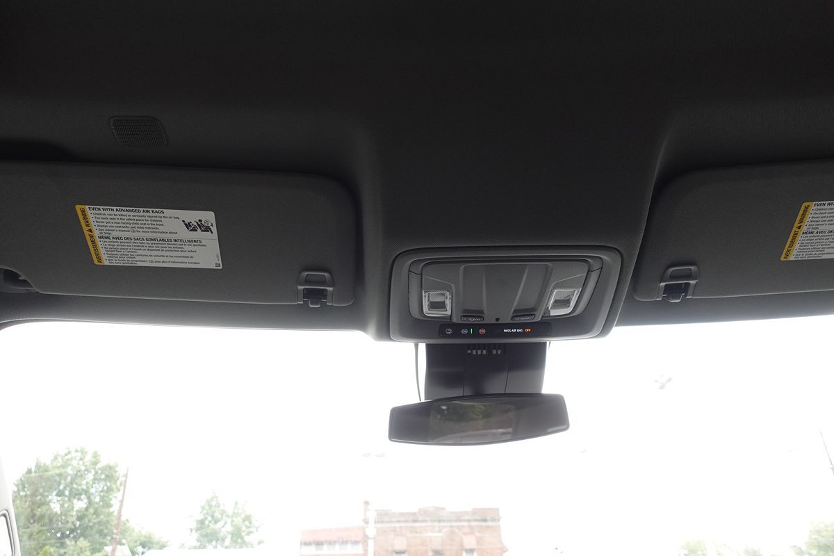 Photo 38 of this GMC Sierra 1500