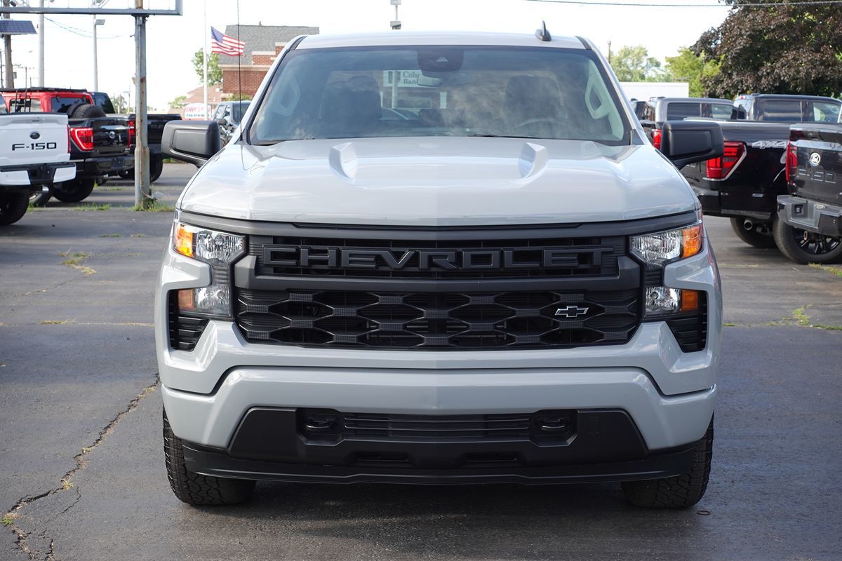 Photo 5 of this Chevrolet Silverado 1500