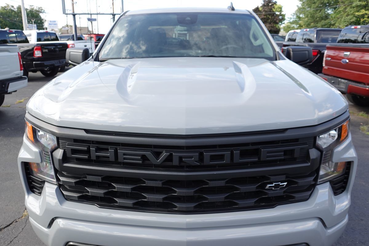 Photo 6 of this Chevrolet Silverado 1500