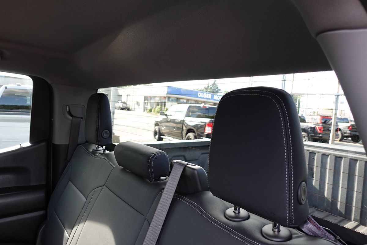 Photo 24 of this Chevrolet Silverado 1500
