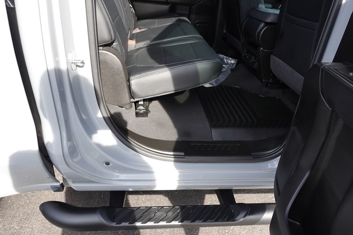 Photo 30 of this Chevrolet Silverado 1500