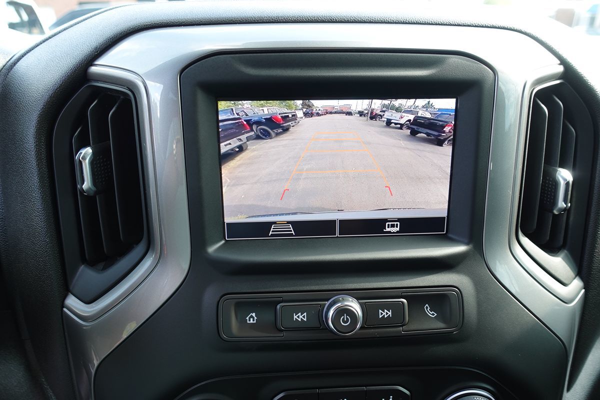 Photo 44 of this Chevrolet Silverado 1500
