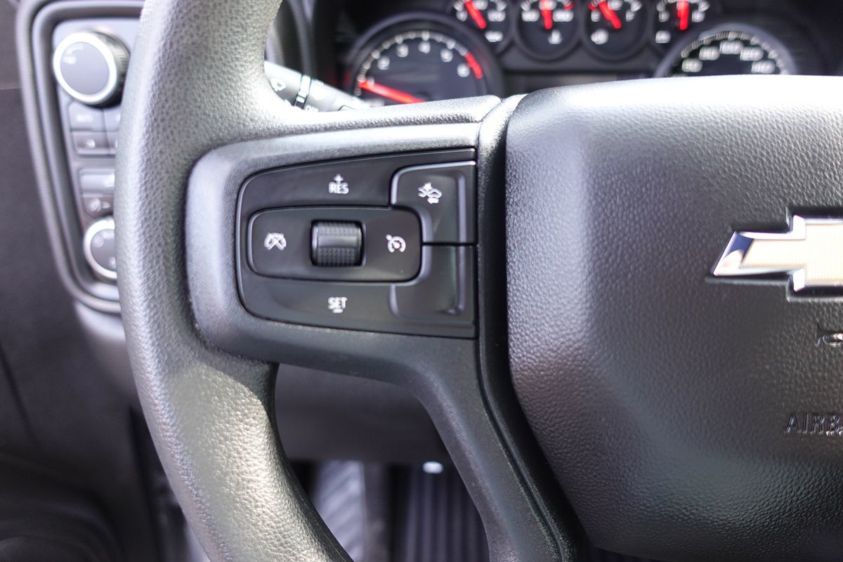 Photo 49 of this Chevrolet Silverado 1500