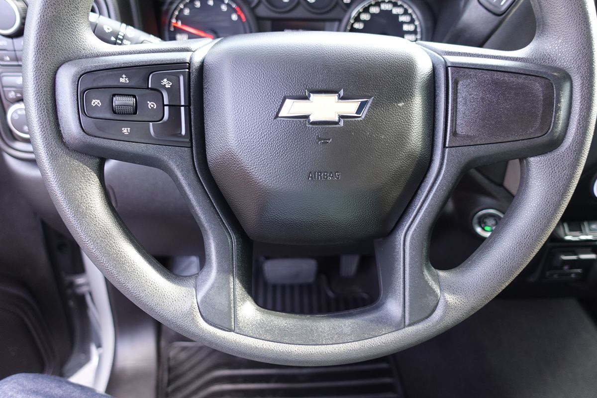 Photo 48 of this Chevrolet Silverado 1500