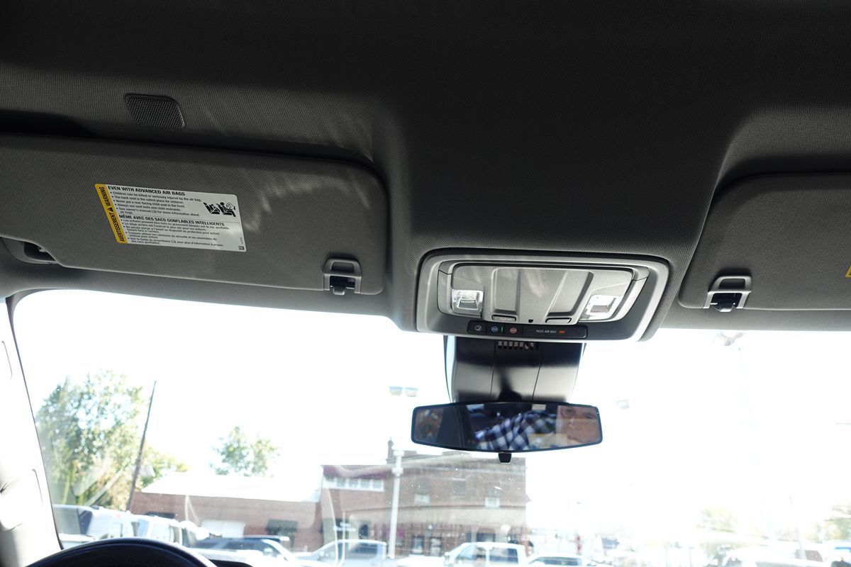 Photo 44 of this Chevrolet Silverado 1500