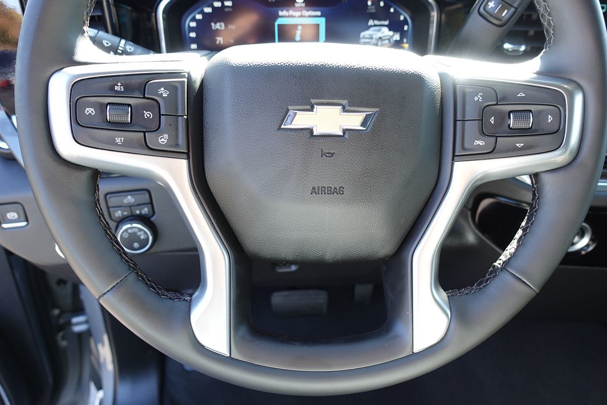 Photo 49 of this Chevrolet Silverado 1500