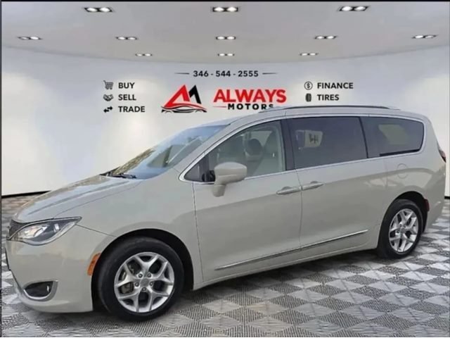 2020 Chrysler Pacifica Touring L Plus FWD