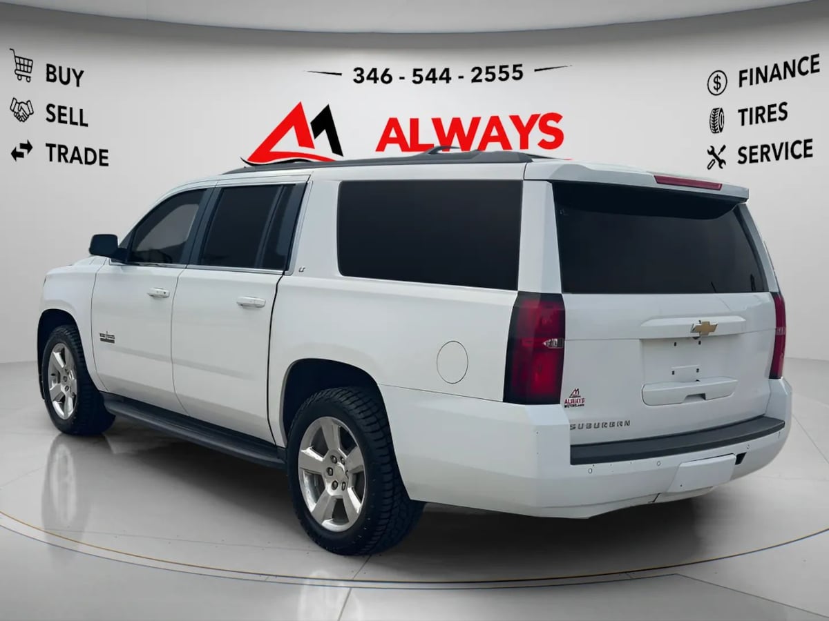 Photo 7 of this Chevrolet Suburban